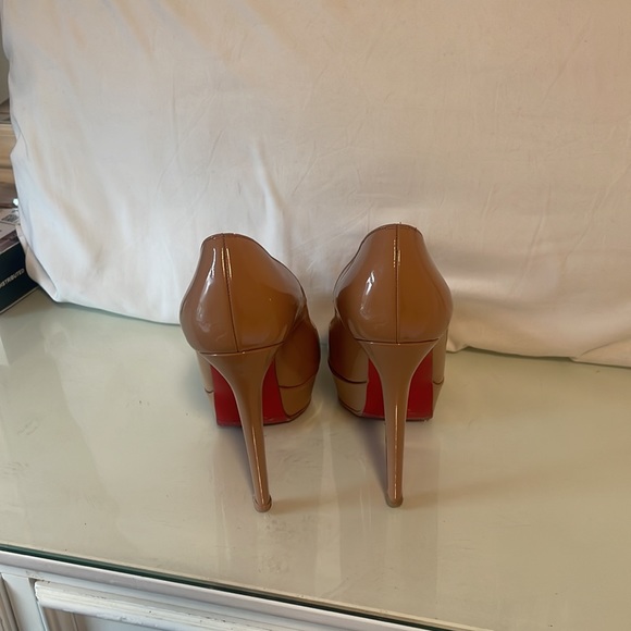 red bottoms - Picture 4 of 6